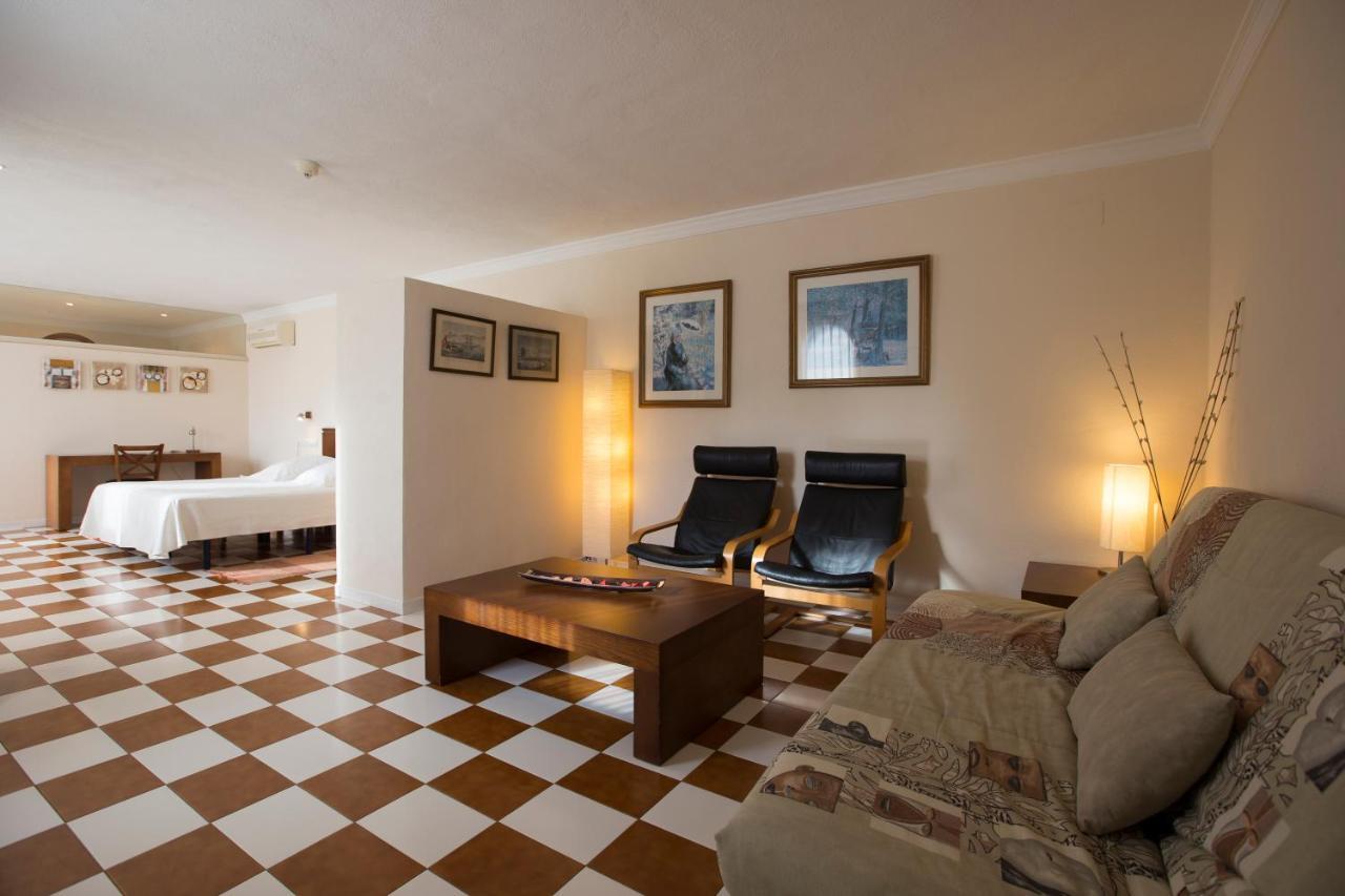 Hotel Cal Naudi Лес Касес д'Алканар Екстериор снимка