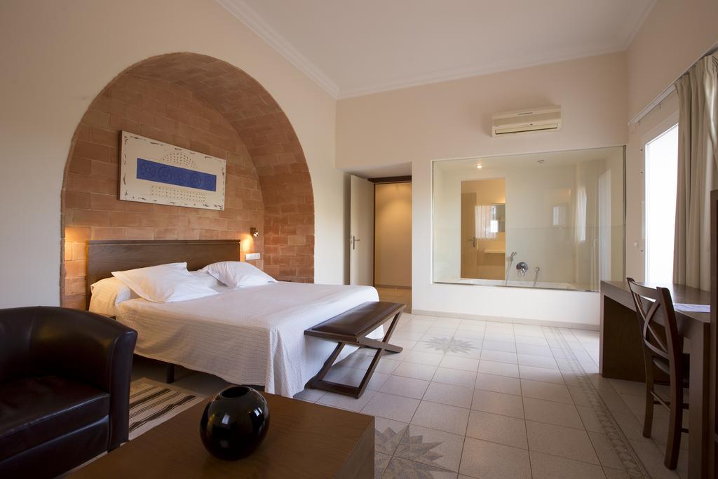 Hotel Cal Naudi Лес Касес д'Алканар Екстериор снимка